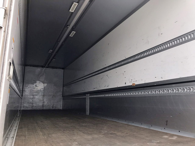 三菱ふそうスーパーグレートパネルウイング大型（10t）[写真15]