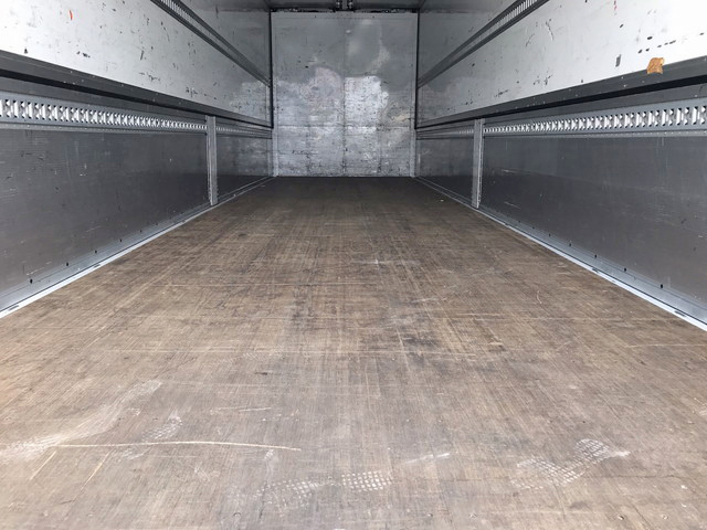 三菱ふそうスーパーグレートパネルウイング大型（10t）[写真17]