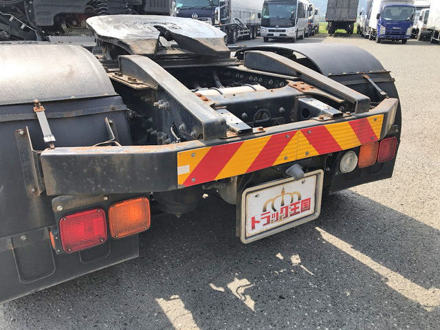 日野プロフィアトレーラーヘッド（トラクターヘッド）大型（10t）[写真10]