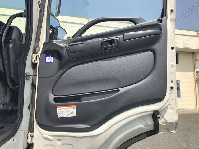 日野プロフィアトレーラーヘッド（トラクターヘッド）大型（10t）[写真29]