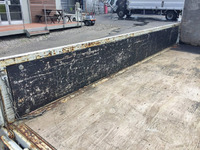 三菱ふそうキャンター平ボディ小型（2t・3t）[写真12]