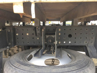 三菱ふそうキャンター平ボディ小型（2t・3t）[写真18]