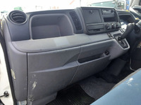 三菱ふそうキャンター平ボディ小型（2t・3t）[写真30]