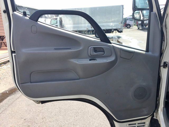 日野デュトロ平ボディ小型（2t・3t）[写真26]