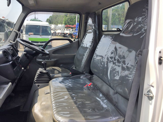 日野デュトロ平ボディ小型（2t・3t）[写真27]