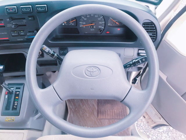 トヨタコースターマイクロバス[写真19]