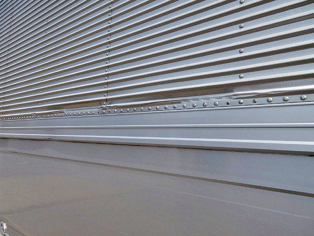 日野レンジャーアルミウイング中型（4t）[写真11]