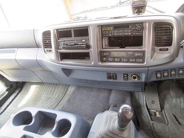 日野レンジャーアルミウイング中型（4t）[写真23]