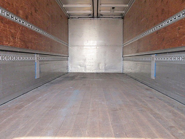 日野レンジャーアルミウイング中型（4t）[写真06]