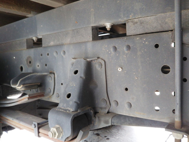 いすゞエルフクレーン3段小型（2t・3t）[写真17]