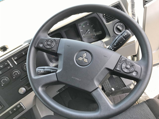 三菱ふそうスーパーグレートクレーン5段大型（10t）[写真35]