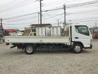 三菱ふそうキャンター平ボディ小型（2t・3t）[写真06]