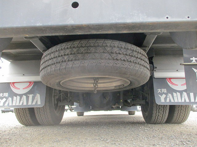 日野デュトロ幌ウイング小型（2t・3t）[写真19]