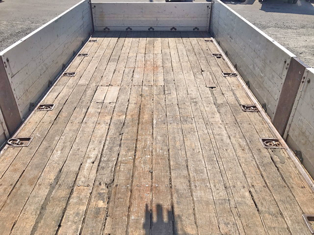 いすゞフォワードクレーン5段増トン（6t・8t）[写真10]