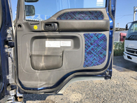 いすゞフォワードクレーン5段増トン（6t・8t）[写真26]