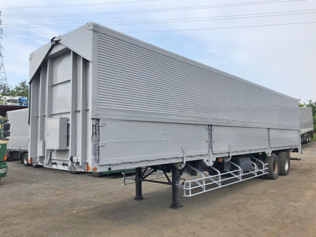 輸送機工業その他の車種ウイングトレーラー大型（10t）[写真02]