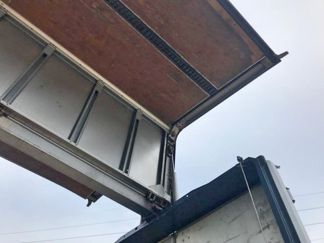 輸送機工業その他の車種ウイングトレーラー大型（10t）[写真23]