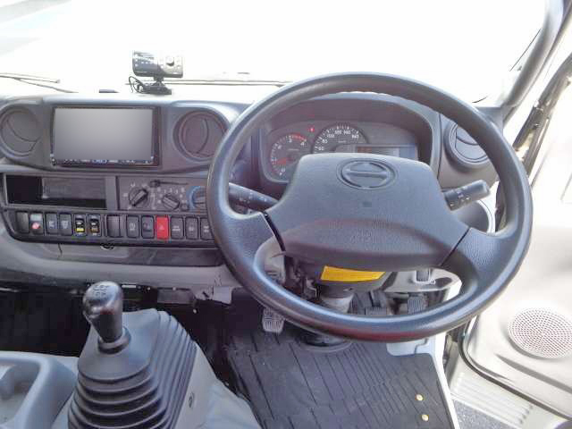 日野デュトロクレーン3段小型（2t・3t）[写真16]