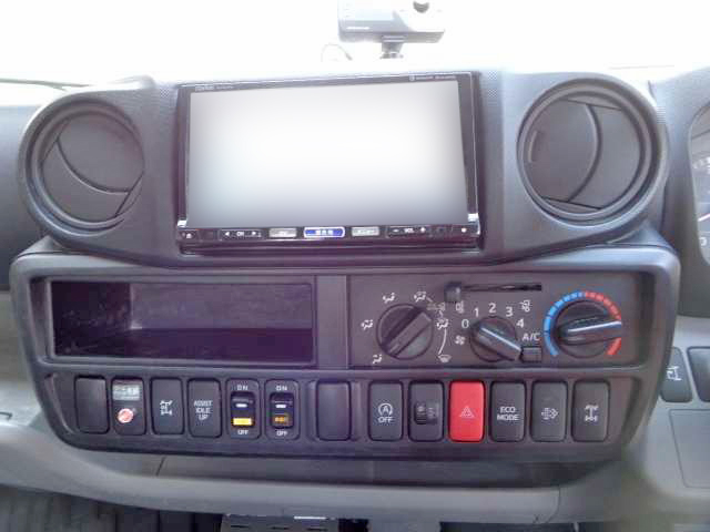 日野デュトロクレーン3段小型（2t・3t）[写真17]