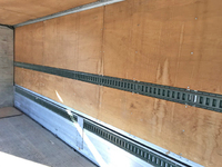 いすゞフォワードアルミウイング中型（4t）[写真13]