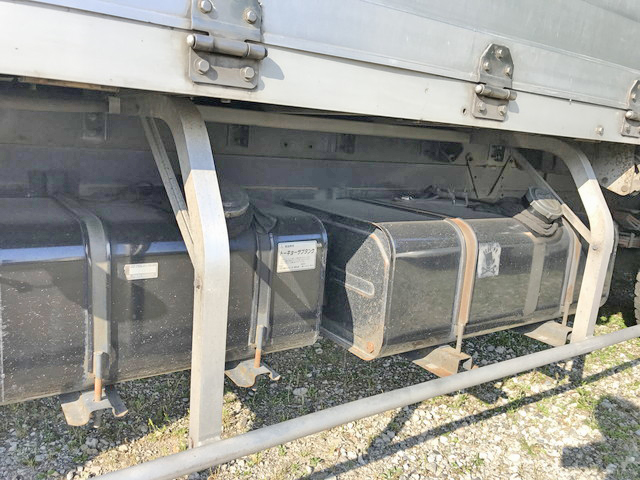 いすゞフォワードアルミウイング中型（4t）[写真22]