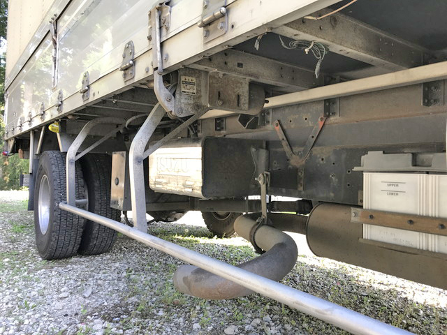 いすゞフォワードアルミウイング中型（4t）[写真23]