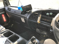 いすゞフォワードアルミウイング中型（4t）[写真36]