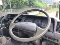 三菱ふそうファイター平ボディ中型（4t）[写真26]