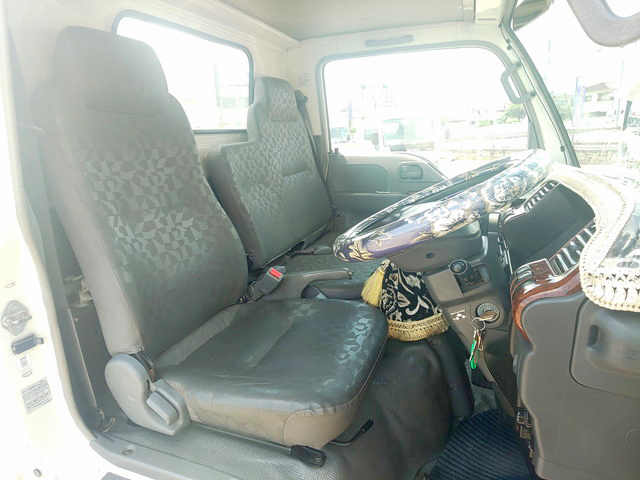 いすゞエルフ平ボディ小型（2t・3t）[写真30]