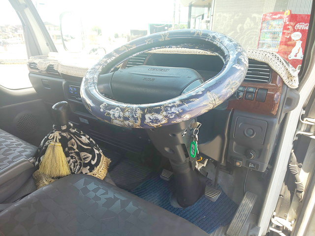 いすゞエルフ平ボディ小型（2t・3t）[写真31]