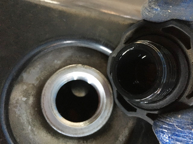 いすゞエルフ平ボディ小型（2t・3t）[写真15]