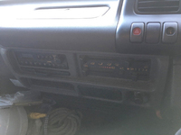 いすゞエルフ平ボディ小型（2t・3t）[写真18]