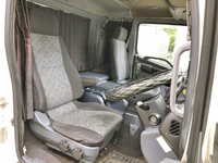 日野レンジャー冷蔵冷凍ウイング増トン（6t・8t）[写真31]