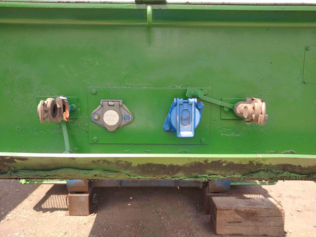 その他のメーカーその他の車種トレーラー（セミトレーラー）大型（10t）[写真12]