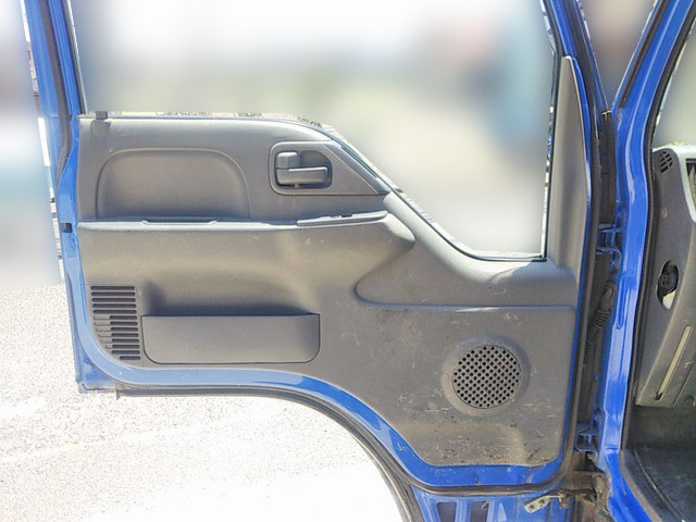 いすゞエルフダンプ小型（2t・3t）[写真28]