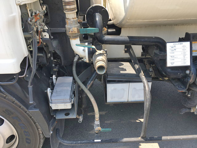 いすゞエルフ散水車小型（2t・3t）[写真15]