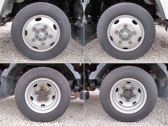 いすゞエルフ幌車小型（2t・3t）[写真22]