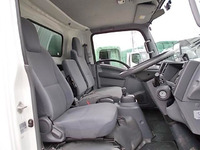 いすゞエルフ幌車小型（2t・3t）[写真31]