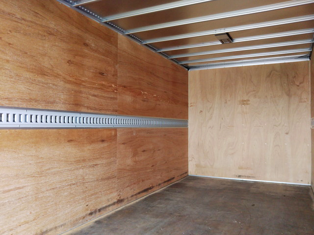 トヨタトヨエースアルミバン小型（2t・3t）[写真10]