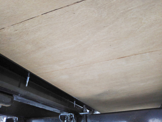 トヨタトヨエースアルミバン小型（2t・3t）[写真21]