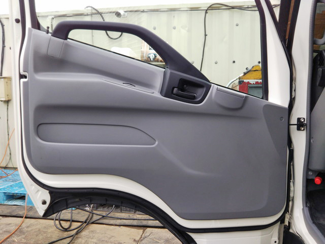 トヨタトヨエースアルミバン小型（2t・3t）[写真30]