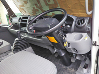 トヨタトヨエースアルミバン小型（2t・3t）[写真34]