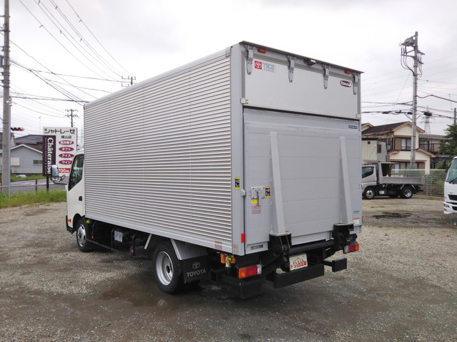 トヨタトヨエースアルミバン小型（2t・3t）[写真04]