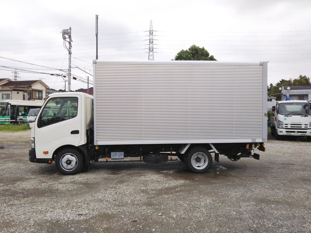 トヨタトヨエースアルミバン小型（2t・3t）[写真05]
