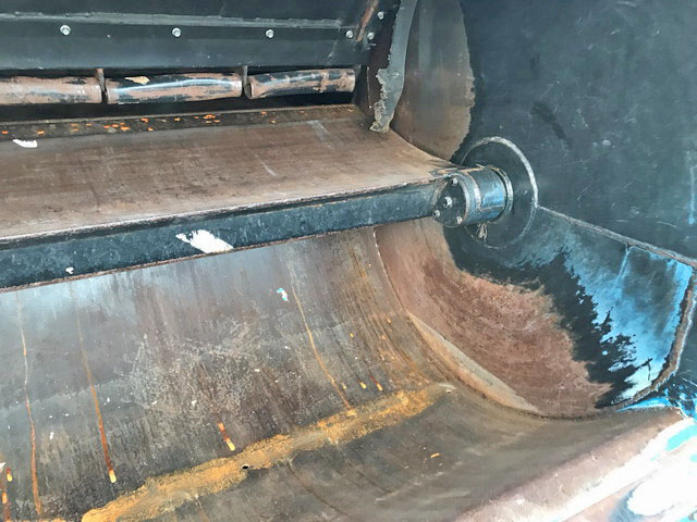 日野レンジャーパッカー車（塵芥車）中型（4t）[写真10]