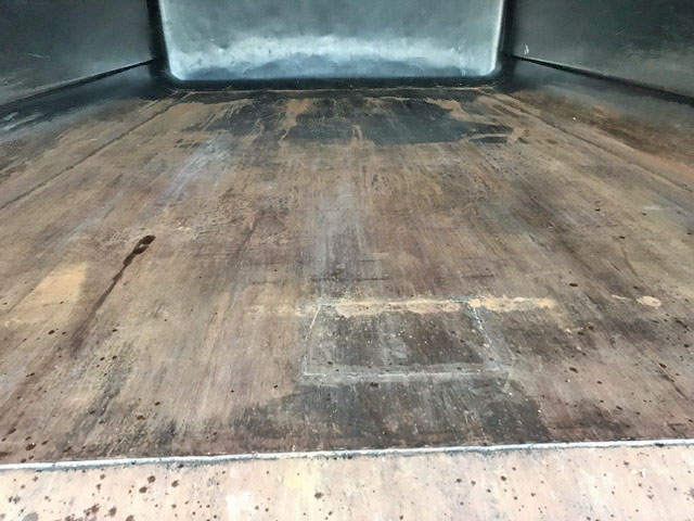 日野レンジャーパッカー車（塵芥車）中型（4t）[写真13]