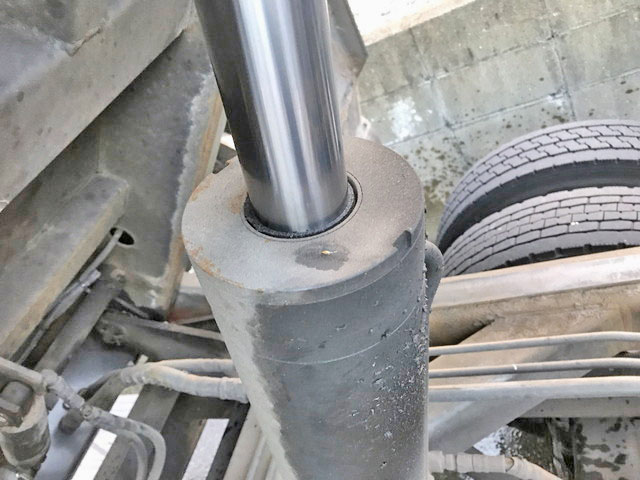 日野レンジャーパッカー車（塵芥車）中型（4t）[写真18]