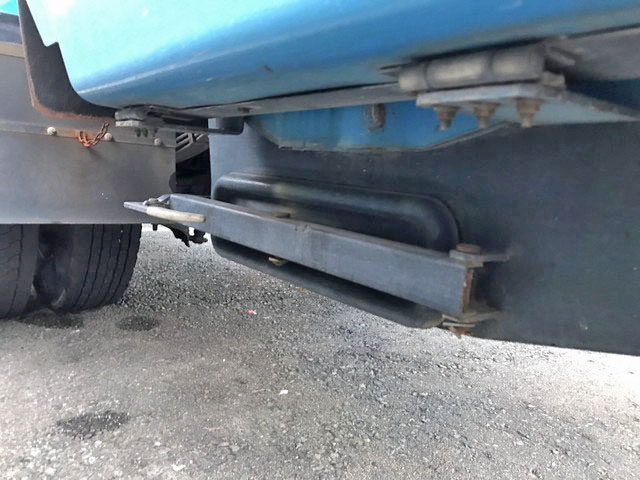 日野レンジャーパッカー車（塵芥車）中型（4t）[写真21]