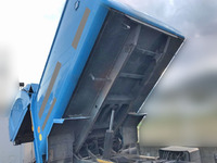 日野レンジャーパッカー車（塵芥車）中型（4t）[写真08]