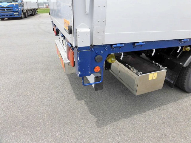 日野レンジャーアルミブロック中型（4t）[写真11]